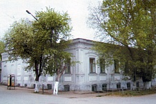 Входная группа Сарапульский драматический театр.  Первомайская,  22а
